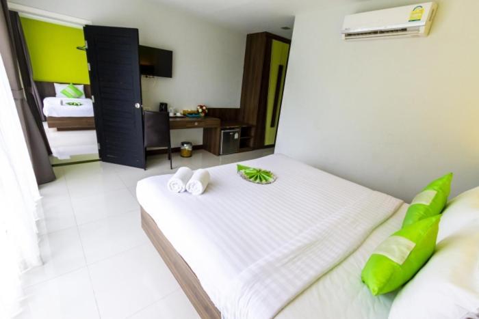 Patong Dipantai Boutique Beach Resort מראה חיצוני תמונה