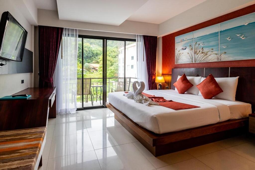 Patong Dipantai Boutique Beach Resort מראה חיצוני תמונה