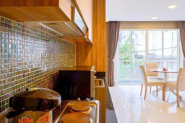 Patong Dipantai Boutique Beach Resort מראה חיצוני תמונה