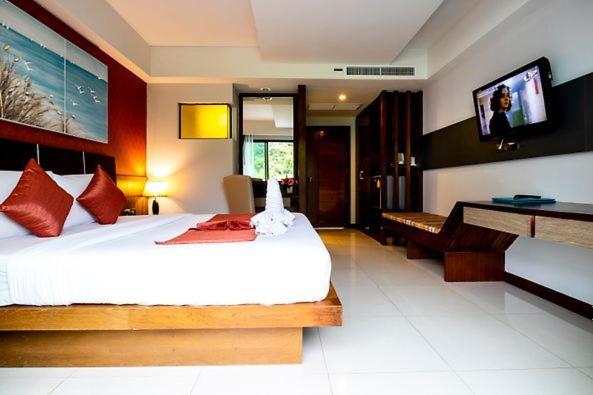 Patong Dipantai Boutique Beach Resort מראה חיצוני תמונה
