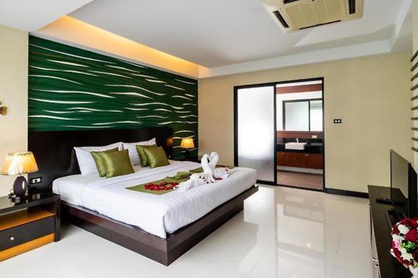 Patong Dipantai Boutique Beach Resort מראה חיצוני תמונה